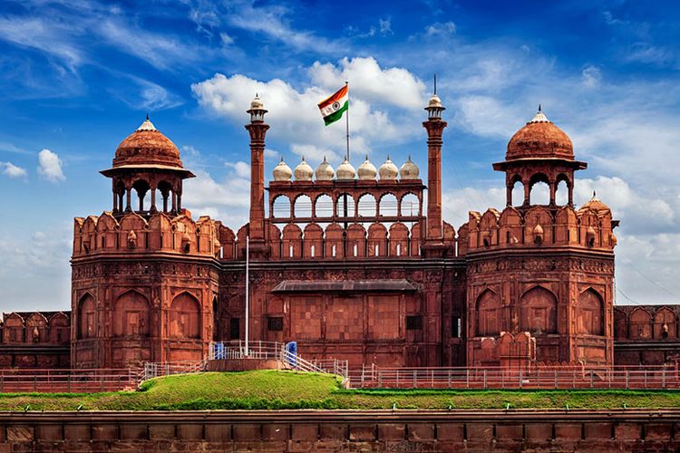 Day 1: Arrival in Delhi Day 1: Arrival in Delhi