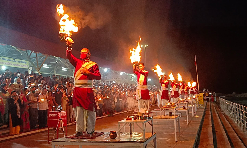 Day 3: Mussoorie to Rishikesh – Ganga Aarti & River Walks Day 3: Mussoorie to Rishikesh – Ganga Aarti & River Walks