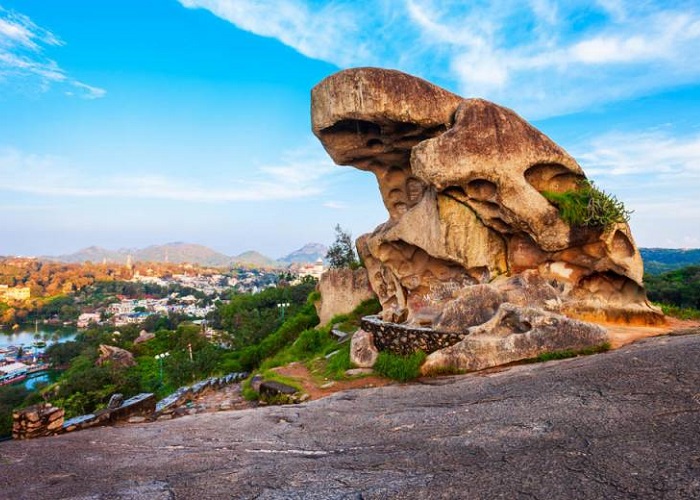 Blissful Mount Abu Tour Package